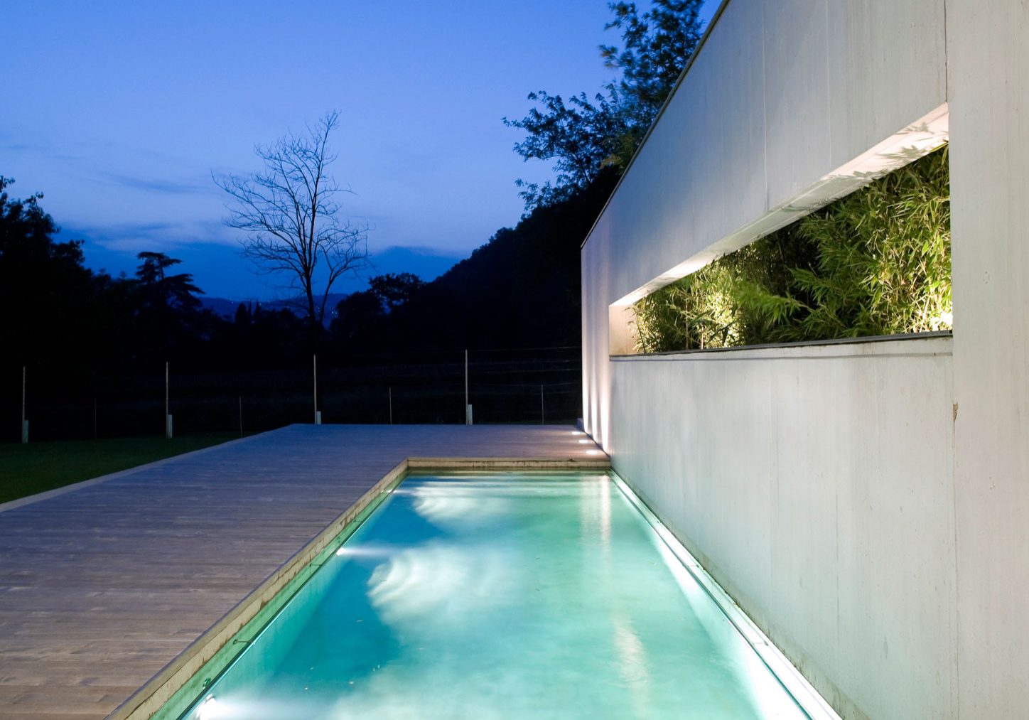 photo-piscine-marche-longue-3_paves-decors